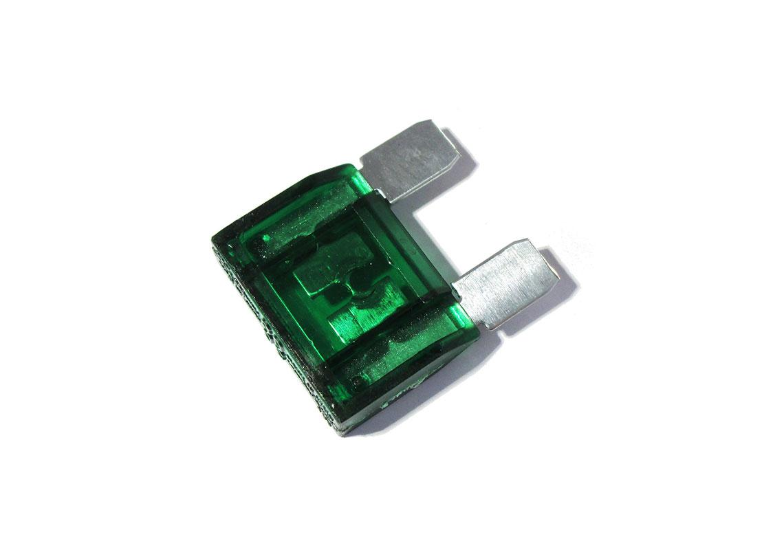 1 X 30 AMP MAXIMUM PLUG-IN LAMELLAR GREEN FUSE